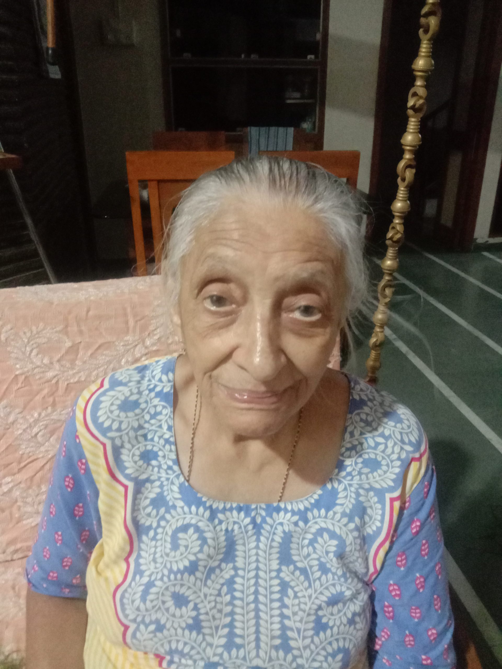 Sunitiben Sureshbhai Tharnariwala