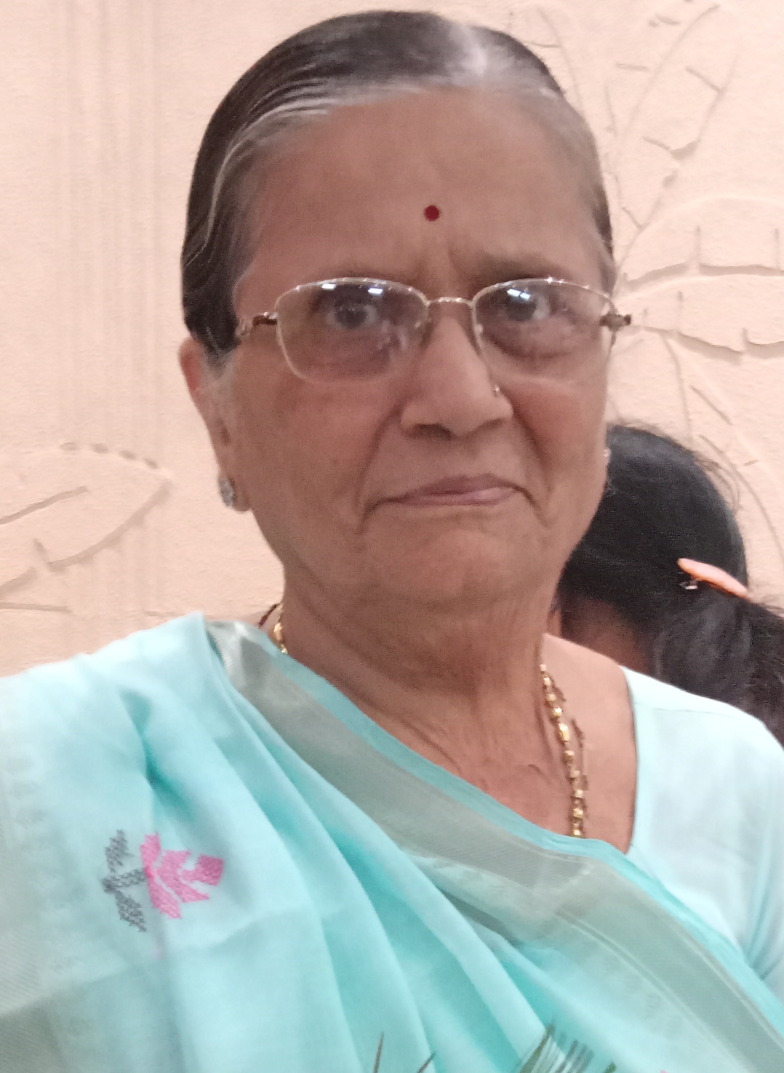 Devila ben Mahendra bhai Pachchigar